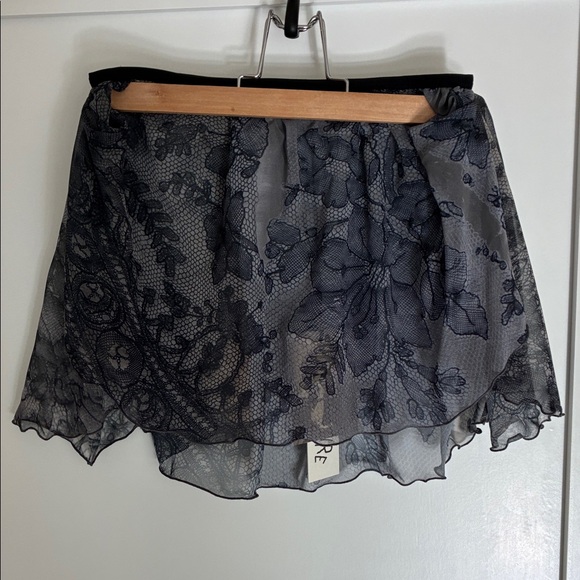 Elegant Black Lace Look Maldire Ballet Mini Skirt - Picture 2 of 9